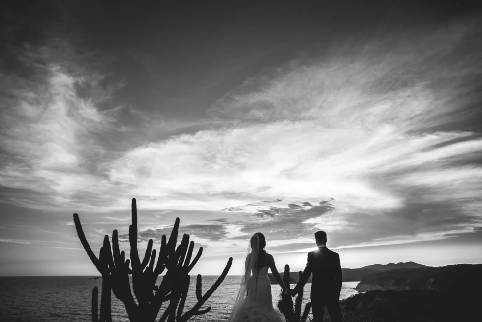 Ultimate Elopement Guide: How to Elope in Huatulco