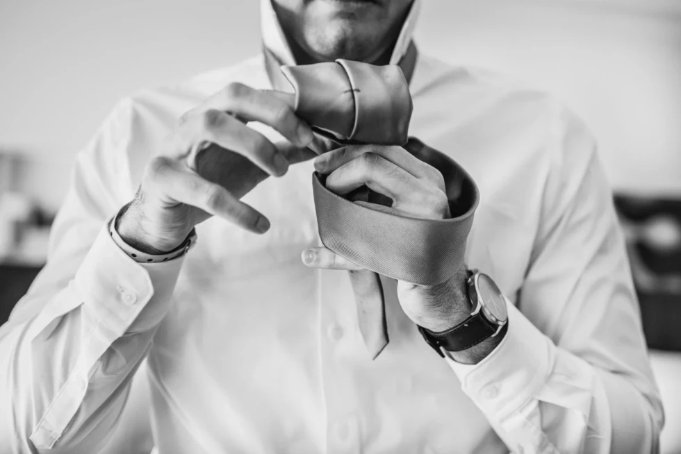 Groom’s Accessories That Pop in Oaxaca Pictures