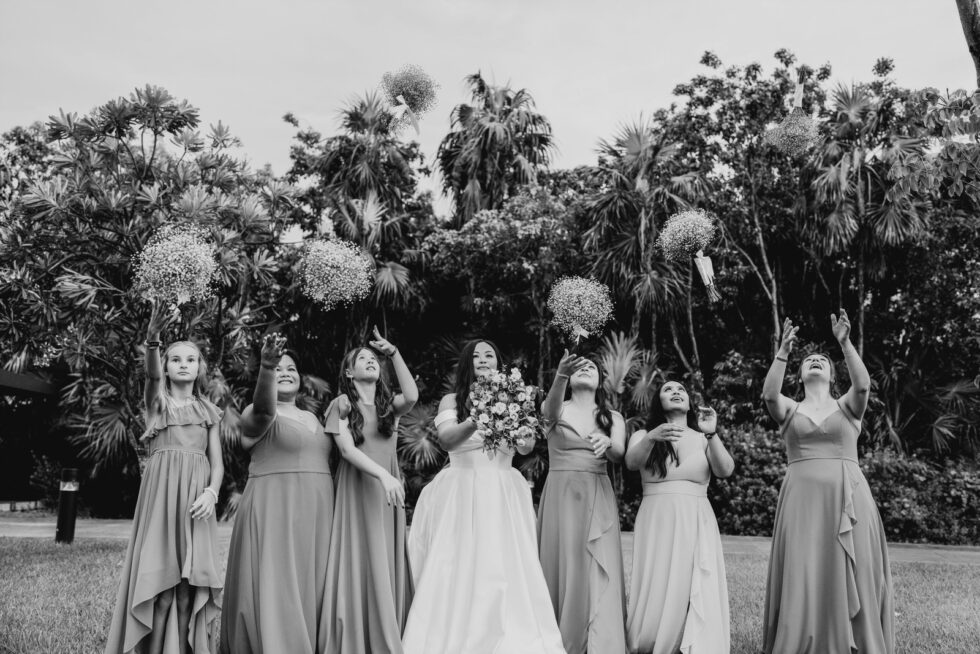 Mix-and-Match Bridesmaid Bouquets for Oaxaca Flair