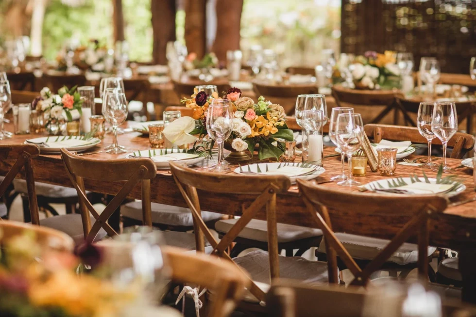 Natural Coral Tones: A Perfect Palette for Oaxaca Weddings