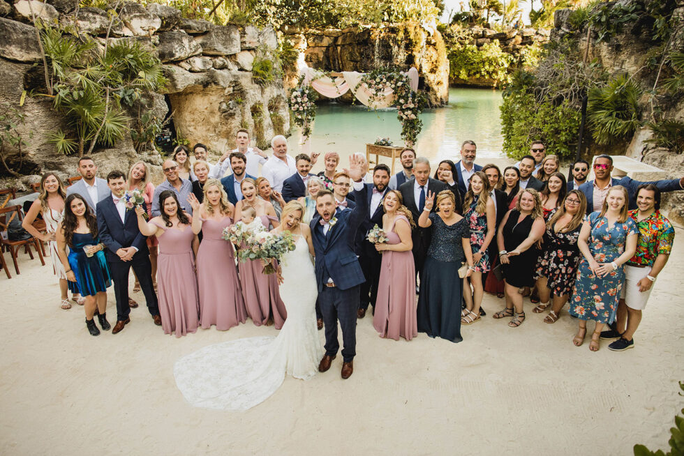 Photographing Large Bridal Parties in Oaxaca